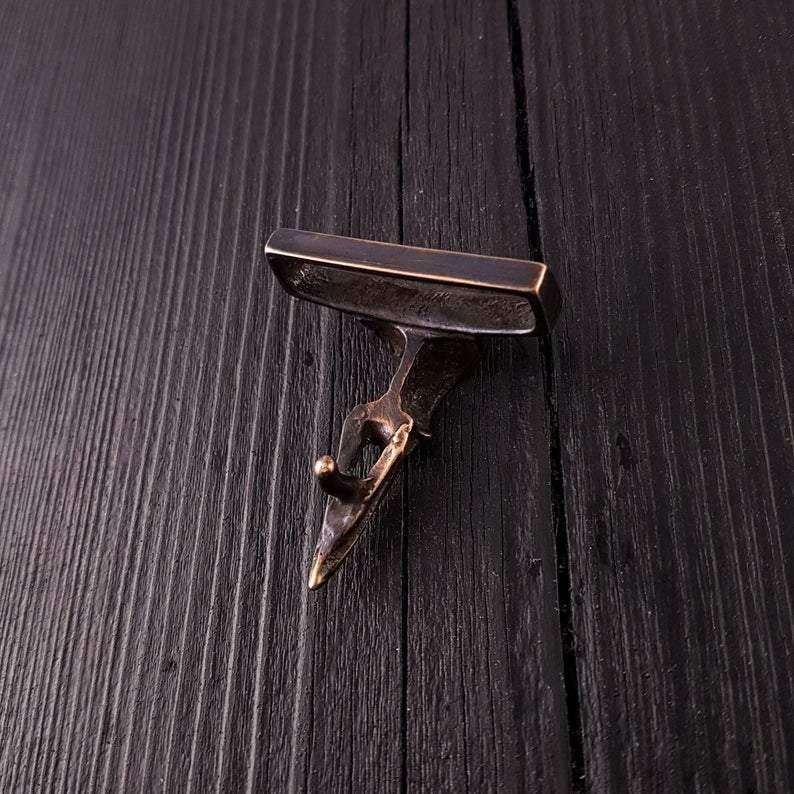 Crow Skull Belt Buckle Solid Hand Cast Bronze Fits 1.5 Inch Belt Oxidised Antique Finish Raven Skull - Moon Raven Designs